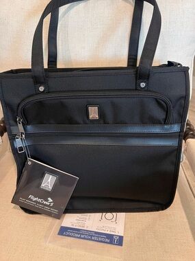 Travel pro Crew 5 City Tote NEW